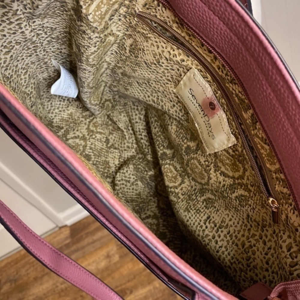 Seven Days Muave Tote - Picture 4 of 10
